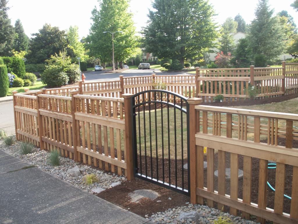 Pacific Fence and Wire Co - Wood Fence Installation ...