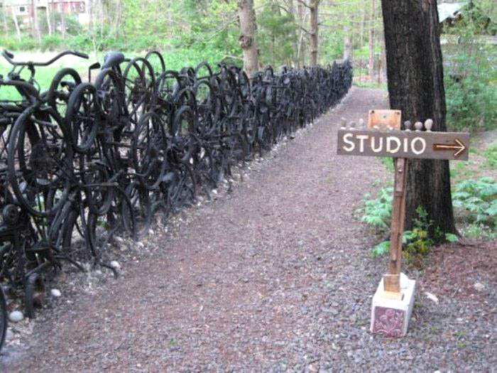 lots-of-black-bikes-fence