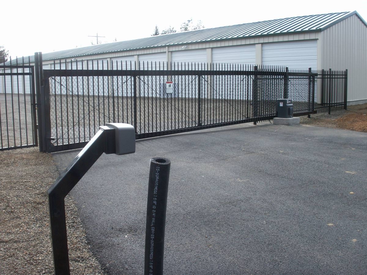 You are currently viewing Difference Between a Cantilever Gate and a Sliding Gate