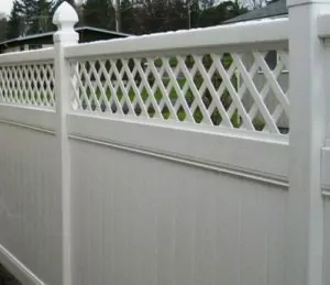Read more about the article How to Clean a Vinyl Fence