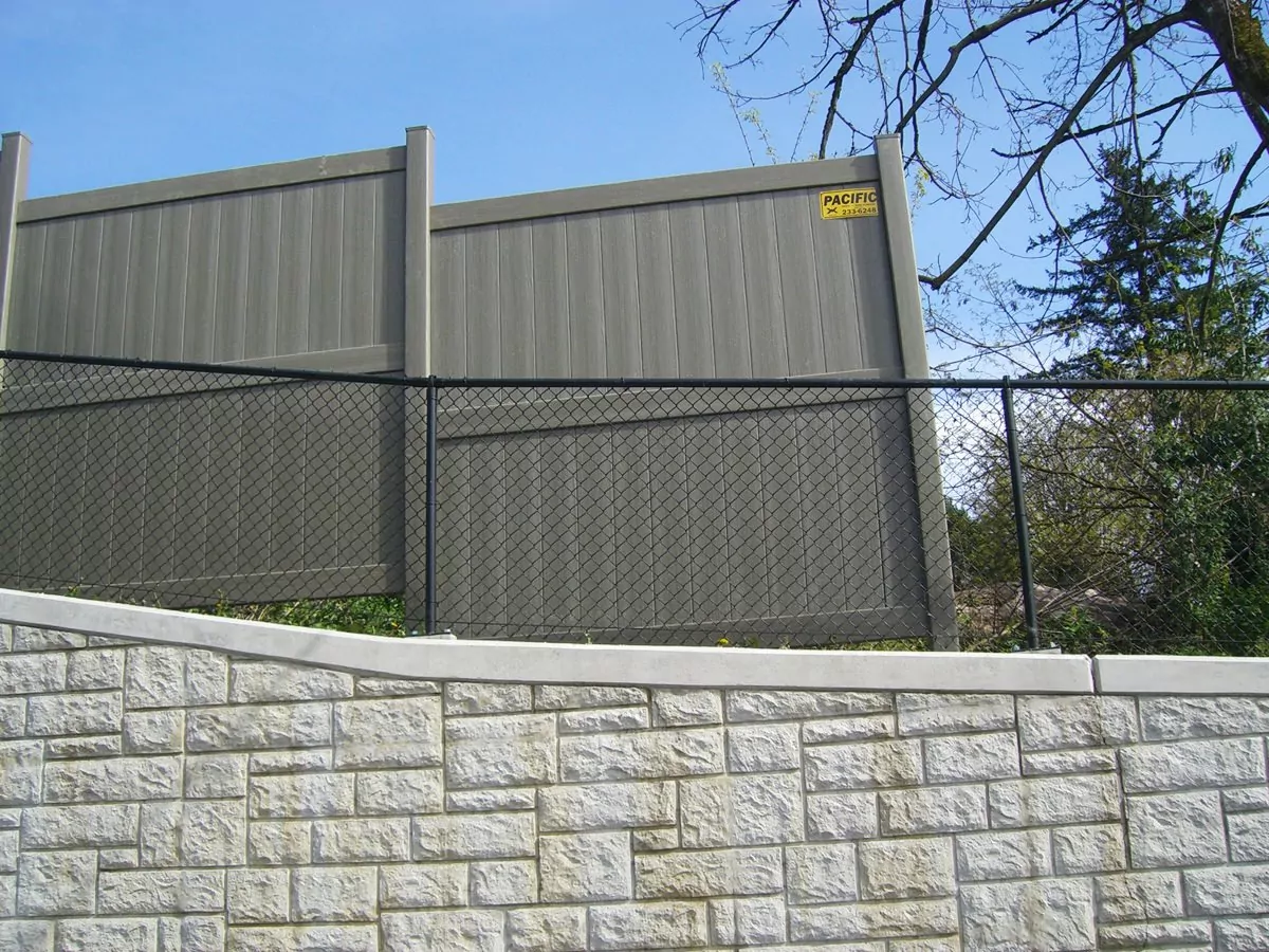Read more about the article Legal Height For Fence